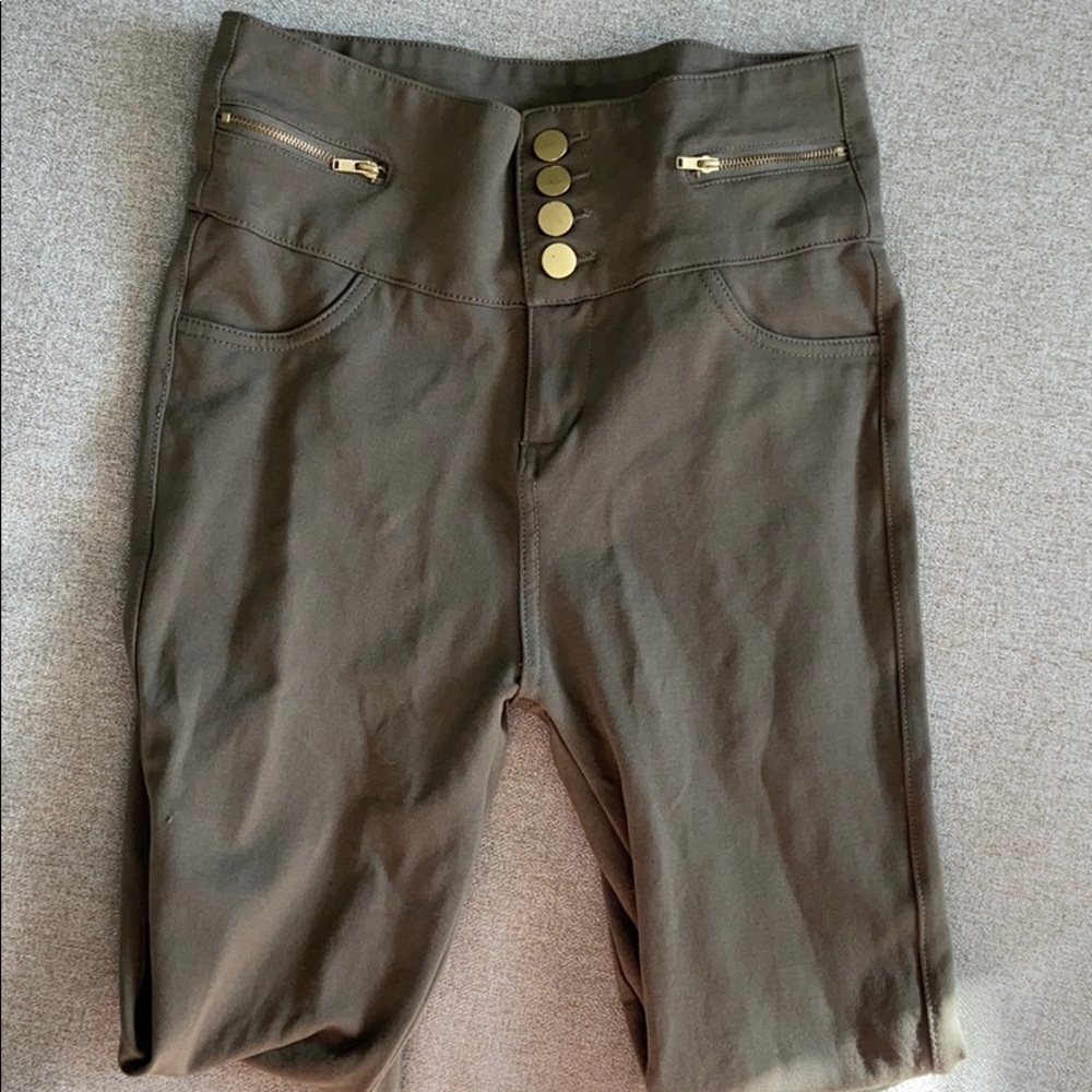 Olive green leggings with gold hardware